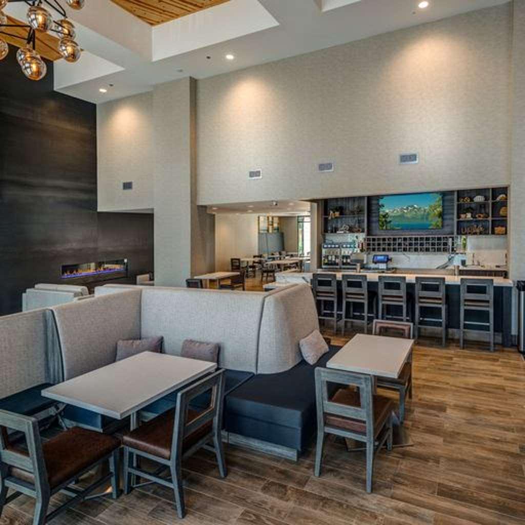 Hampton Inn & Suites サウス・レイクタホ インテリア 写真