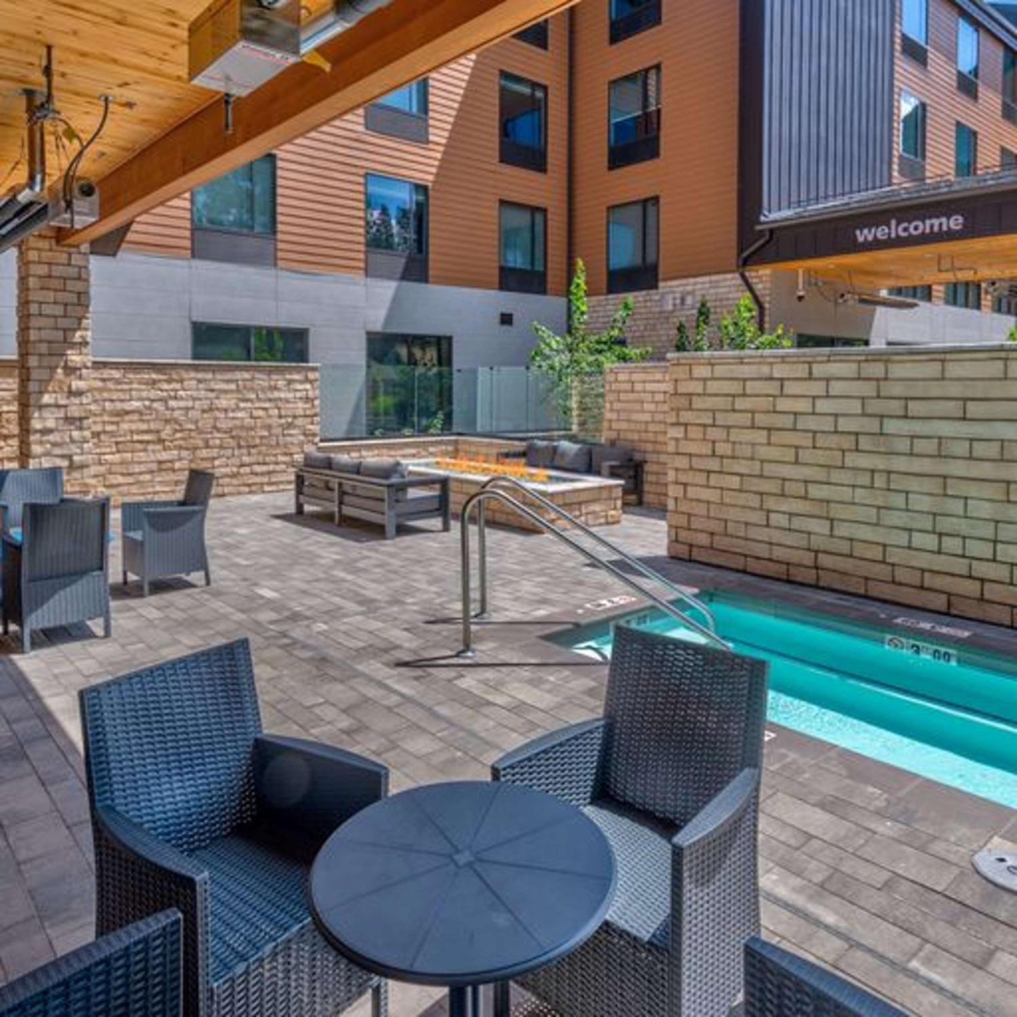 Hampton Inn & Suites サウス・レイクタホ エクステリア 写真